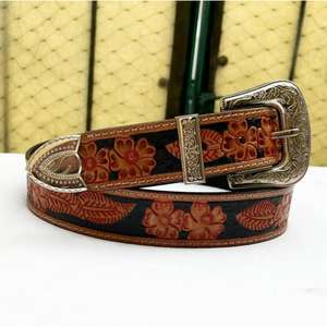 Ceinture en cuir véritable de buffle 100% écologique, gravée, design, durable, faite à la main, de luxe, pour accessoires masculins - Product Image 5