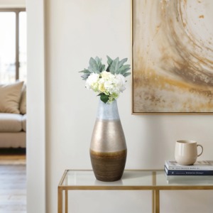 Vase de table en métal avec fleurs blanches, centre de table décoratif fait main pour mariage et décoration intérieure - Product Image 4