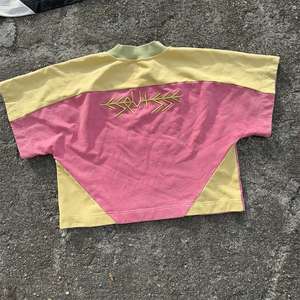 Camiseta de Hombre Oversize de Algodón 100% Pesado con Logo Aplicado, Hombros Caídos y Corte Boxy - Estilo Urbano Personalizado - Product Image 6