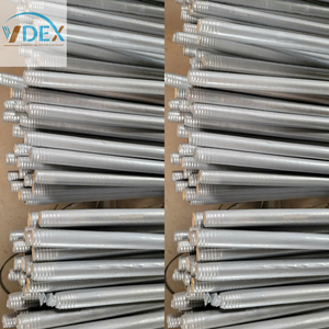 Manche de balai en bois gris, 260 grammes, aspect métallique, filetage italien, MOQ 105000 pièces - Product Image 5