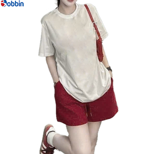 ชุดเซ็ต 2 ชิ้นแฟชั่นฤดูร้อนสำหรับผู้หญิง ลายการ์ตูนน่ารัก เสื้อยืดและกางเกงขาสั้นพิมพ์ลาย สไตล์ลำลองหลวมๆ  แบบสั่งทำได้ - Product Image 2