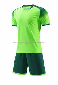 Nuevo uniforme de fútbol para hombre al por mayor, precio en stock de 2025, logotipo personalizado, diseña tu propio uniforme de fútbol o uniforme de fútbol - Product Image 4