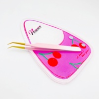 Nouvelle plaque élégante en acrylique pour extensions de cils, motif cœur et papillon, option logo personnalisé pour artistes en cils, vente en gros