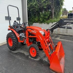 Compre un Tractor Compacto Kubota B2650 de 26 HP, 4x4, Diésel, con Cargador y Retroexcavadora para Uso Agrícola y de Construcción - Product Image 1