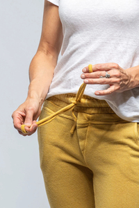 Pantalones de chándal de felpa 100% algodón personalizados, de peso pesado, con lavado ácido vintage, para hombre, de corte oversize, pierna ancha, holgados, desgastados y con pedrería - Product Image 3