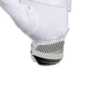 Guantes de Bateo de Críquet de Diseño Elegante y Alta Calidad, Agarre Cómodo, Parche de PVC en el Pulgar, Opciones Personalizables, Entrega Rápida - Product Image 6