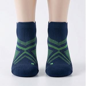 Chaussettes de sport professionnelles à compression circulaire ventilées MQ008, respirantes, durables, pour la course à pied, couleurs personnalisées, paires - Product Image 1