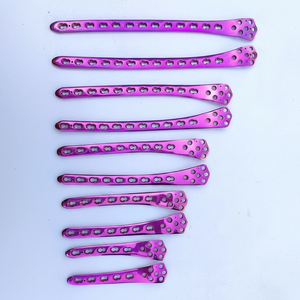 Juego de 10 Placas de Fémur Lateral Distal de 4,5 mm, Izquierda + Derecha, Titanio, Veterinario - Product Image 1