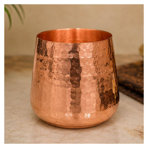 Bicchiere in rame puro, fatto a mano, a forma di barile, martellato, anti-corrosione, tazza ayurvedica <span class=keywords><strong>per</strong></span> bere, <span class=keywords><strong>per</strong></span> casa e hotel - Product Image 1