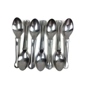 Ensemble de cuillères de service en acier inoxydable à poignée faite à la main pour la maison de mariage au restaurant-Look royal pour la rentrée des classes - Product Image 2