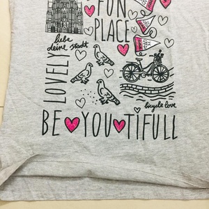 เสื้อยืดผ้าฝ้ายผสมวิสคอสแบบลำลองสำหรับผู้หญิงดีไซน์เพรียวบางพร้อมแขนสั้นพิมพ์โลโก้บนหน้าอก - Product Image 5