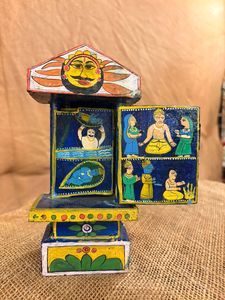 Décoration murale en bois peinte à la main, art floral indien traditionnel, sculpture murale artisanale en bois de manguier, coffret cadeau artisanal - Product Image 2