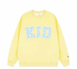 Sweat-shirt jaune à col rond avec motif pastel sur le devant, coupe droite, manches longues, poignets et ourlet côtelés, personnalisation du logo - Product Image 5
