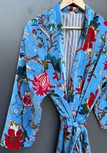 เสื้อคลุมกำมะหยี่พิมพ์ลายสวยงามแบบยูนิเซ็กซ์  ใส่ได้สองด้าน  ฟรีไซส์ แขนยาว  ผ้าฝ้าย  พร้อมเข็มขัด  กระเป๋าตกแต่ง  สำหรับฤดูหนาว - Product Image 5