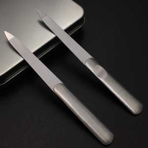 Lima de Uñas Profesional de Acero Inoxidable de Doble Cara, Duradera y Reutilizable - Product Image 6