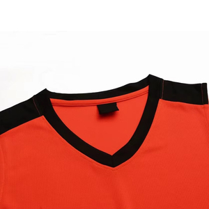 Ensemble d'uniformes de basketball universitaires personnalisés : Maillot et short au design unique, respirant, grandes tailles, tenue d'équipe, vente en gros - Product Image 5