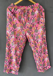 ชุดนอนพิมพ์ลายทันสมัย ผ้าฝ้ายนุ่ม ชุดนอนสองชิ้น ชุดลำลองใส่บ้าน - Product Image 3