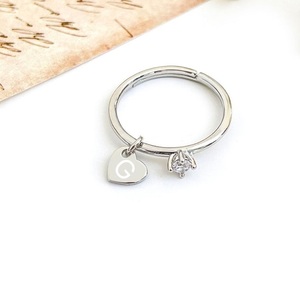 Anillo de Compromiso con Diamante de Corte Brillante Redondo de 0.20 CT, Diseño con Dije de Corazón, Plata de Ley 925, Regalo de Aniversario de Bodas Moderno - Product Image 6