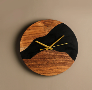 Horloge murale en bois de résine époxy de qualité supérieure, idéale pour offrir en cadeau, décoration d'intérieur, pièce d'art luxueuse finition polie pour restaurant, hôtel - Product Image 1