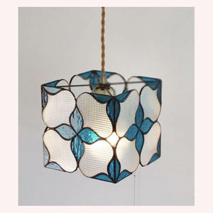 Lámpara Colgante Vintage Industrial con Pantalla de Vidrio y Marco Metálico para Interiores de Loft y Cafeterías - Product Image 5