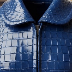 Chaqueta de Mujer con Cuello Chal en Cuero Sintético Azul Repujado, Elegante, Manga Larga, Largo Regular, Abrigo de Invierno - Product Image 6
