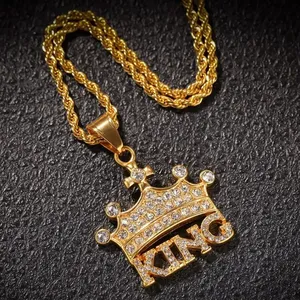 Collier Hip Hop en Argent 925 Plaqué Or 18K avec Pendentif Couronne Classique Dorée et Moissanite Entièrement Pavée pour Fête - Product Image 5