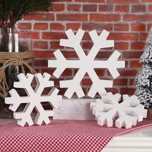 Set di 3 Decorazioni Natalizie Invernali Bianche per Interni - Insegne da Parete in Legno Stile Fattoria con Fiocchi di Neve per la Casa - Product Image 2