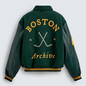 แจ็คเก็ตวาร์ซิตี้ปักลายตามสั่ง แขนหนัง PU สไตล์วินเทจ สำหรับผู้ชายและผู้หญิง รับผลิตจำนวนมากแบบ OEM - Product Image 2