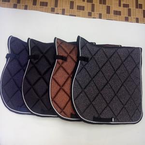 ชุดแผ่นรองอานม้ากากเพชรแบบปรับแต่งโลโก้ได้ปรับแต่งได้ชุดโพลีเอสเตอร์อเนกประสงค์ - Product Image 3