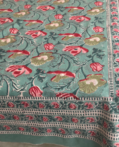 Mantel Rectangular con Diseño Floral Indio, Estampado a Mano - Product Image 2