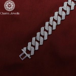 สร้อยคอ Charm Jewells แบบ unisex ประดับเพชรโมอิสซาไนต์ทรงกลมเจียระไนแบบ Brilliant Cut ดีไซน์เรขาคณิต ชุบทอง 14K เงินแท้ 925 รับรองโดย IGI สไตล์ฮิป - Product Image 4
