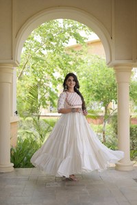 ชุดเดรส Anarkali สีขาวสำหรับผู้หญิง แขนยาว ชุดงานเลี้ยง ชุดพื้นเมือง ชุดงานแต่งงาน ชุดแม็กซี่อินเดียแบบดั้งเดิม - Product Image 2