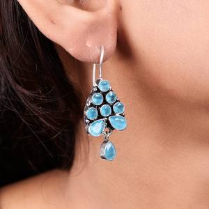 Pendientes de Plata Oxidada con Piedra Azul |   Pendientes Largos Étnicos Tribales Bohemios |   Joyería Artesanal de Estilo Vintage, Regalo para Mujer - Product Image 2