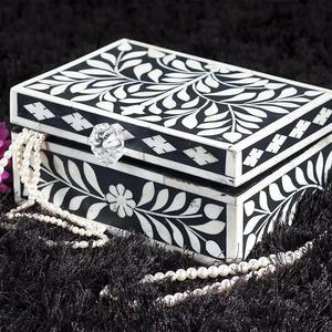Organisateur de bijoux minimaliste artisanal à charnières avec incrustations osseuses, grande capacité pour bagues, boucles d'oreilles, colliers, pour coiffeuse sophistiquée - Product Image 6