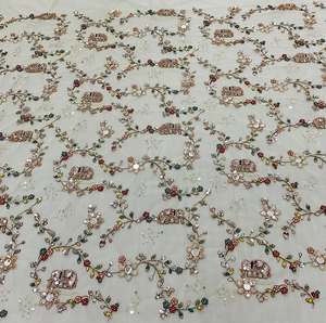 Tela de Lujo con Bordado de Cuentas, Diseño Artesanal con Patrón de Cuentas, Vestido de Novia, Saree, Dupatta, Material Textil Premium - Product Image 2