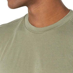 T-shirt ajusté pour homme en coton mélangé vert olive, col rond, vêtements de sport, coupe slim, étiquette privée personnalisée - Product Image 3