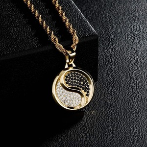 Collar con Colgante Redondo de Tai Chi Yin Yang y Bagua, con Incrustaciones de Diamantes, en Oro de 14K, Estilo Hip-Hop, para Hombre y Mujer - Product Image 1