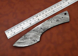 Couteau de chasse pliant en acier Damas de qualité industrielle OEM, personnalisable, à lame droite, manche en bois, cuir véritable, vente en gros - Product Image 4