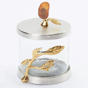 Recipientes de Almacenamiento de Lujo para Cocina, Frascos con Tapas Decorativas, Modernos y Elegantes, de Metal Blanco con Detalles Dorados - Product Image 3