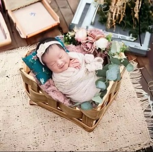 Accesorios de Fotografía de Madera para Bebés, Forma de Corazón, de Bambú, Estilo Simple, Marca Ecowoodies, de 0 a 3 Años, Venta al Por Mayor, Alta Calidad - Product Image 6