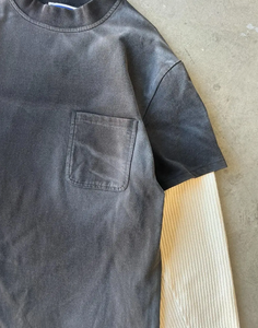 เสื้อยืดคอตตอนย้อมสีแบบแอซิดวอช แขนยาวสองชั้น สไตล์สตรีทแวร์สำหรับผู้ชาย มีกระเป๋าหน้า - Product Image 3