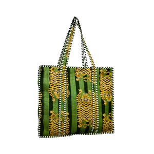 Bolso de mano grande con rayas de tigre y estampado de bloques sostenible-Shopper de algodón verde - Product Image 6