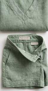 ONETEN APPARELS ชุดเสื้อคอวีและกางเกงขาสั้นผ้าลินินสีเขียวสำหรับผู้หญิงพร้อมกระเป๋าชุดลำลองสำหรับฤดูร้อน - Product Image 6