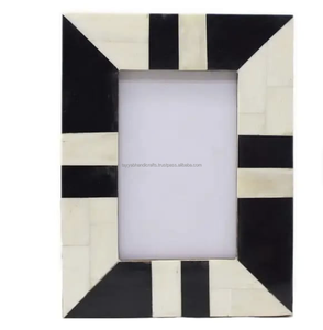 Cadre photo moderne personnalisé fait main avec logo incrusté en os et nacre, motif sculpté, pour la décoration de la maison, du bureau ou de l'hôtel - Product Image 2