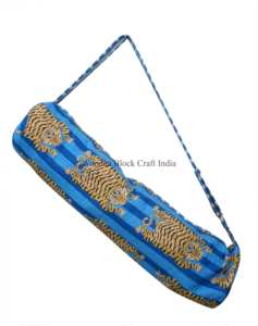 Sac de yoga matelassé artisanal à motif tigre, sangle réglable, tissu léger, parfait pour les voyages et l'usage quotidien - Product Image 1
