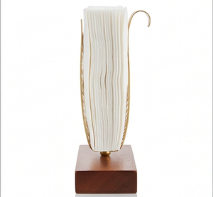 Porte-serviettes moderne en métal doré avec base en bois, design sur pied pour la maison, la cuisine et la restauration - Product Image 4