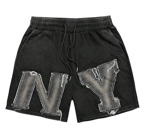 Pantalones Cortos Estampados con Efecto Ácido para Hombre, Estilo Urbano con Tipografía Moderna, Algodón Suave al Tacto, Ideales para Gimnasio y Entrenamiento, Colección 2026 - Product Image 1