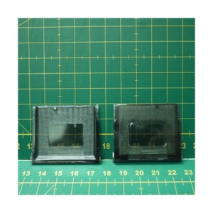 82004006 PLAQUE DE COUVERCLE PIÈCES DE MACHINE À COUDRE DOMESTIQUE FABRIQUÉES À TAIWAN - Product Image 1