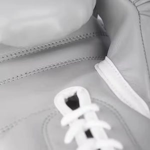 ถุงมือชกมวยคุณภาพพรีเมียม ขายส่ง สีตามสั่ง นุ่มสบาย ระบายอากาศได้ดี ปิดด้วยแถบตีนตุ๊กแก กันลื่น - Product Image 5