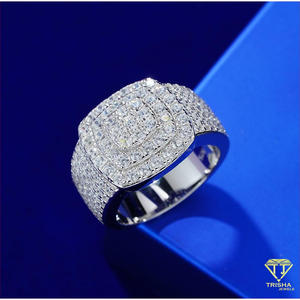 Anillo de Lujo de Plata 925 con Diamantes Cultivados en Laboratorio y Diseño Brillante con Múltiples Piedras para Joyería Nupcial, Venta al por Mayor y Minorista - Product Image 4